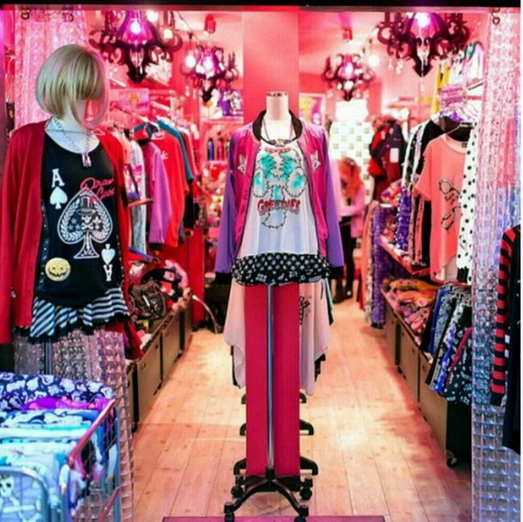 Meet your Posher, Pinkyy - Picture 2 of 8